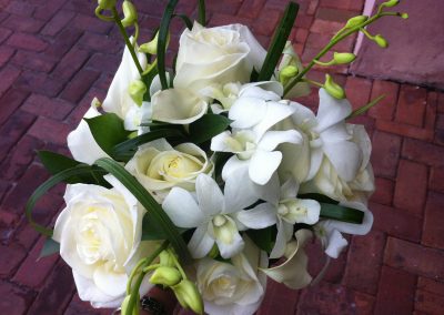 "Tropical whites" bouquet